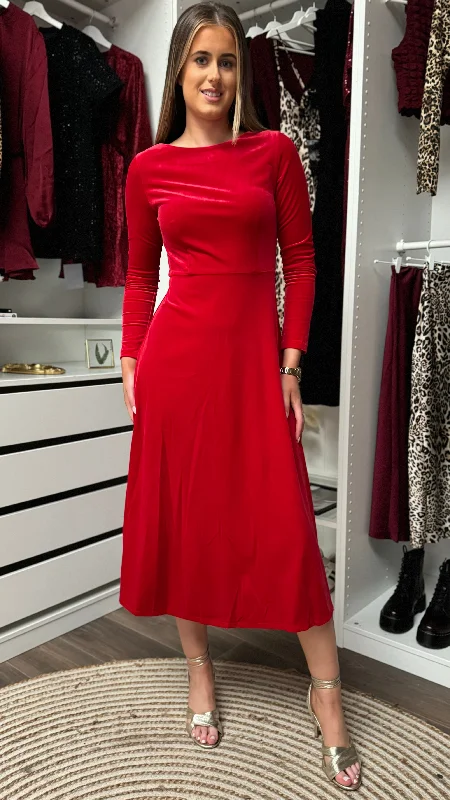 Courtney Red Round Neck Velvet Midi Dress